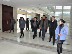 省经信委副主任伍丕光一行参观指导工作