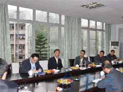 公司承担的两项省重装项目顺利通过检查验收